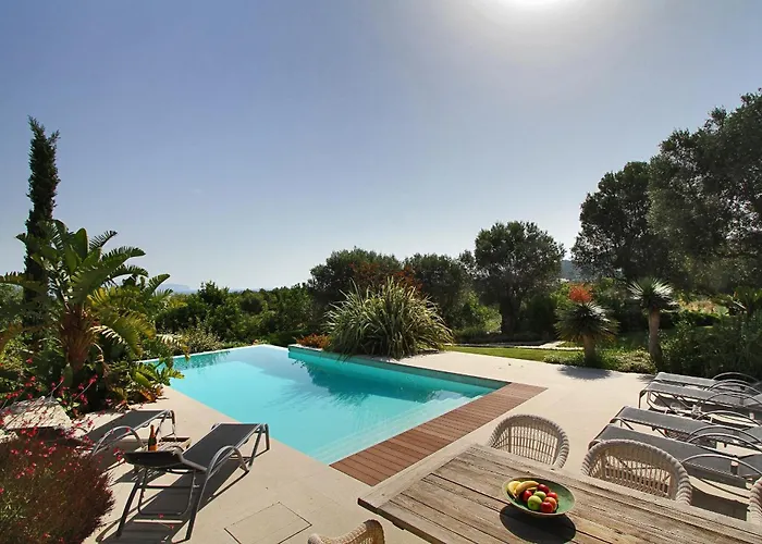 Вілла Mansion Bahia