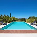 Mansion Bahia Villa *